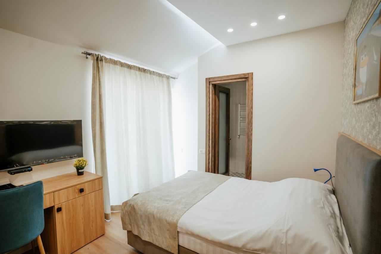 West Apart Hotel Batumi Esterno foto