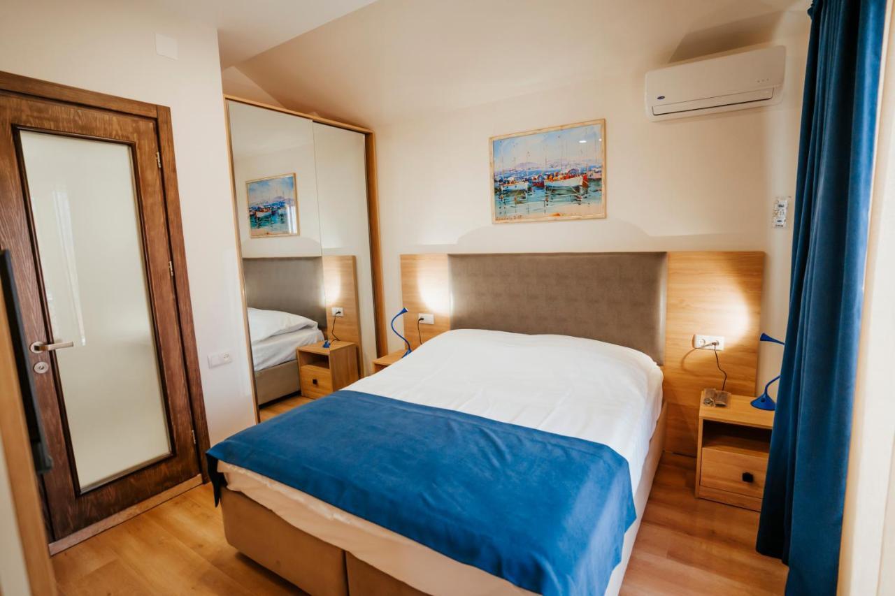 West Apart Hotel Batumi Esterno foto